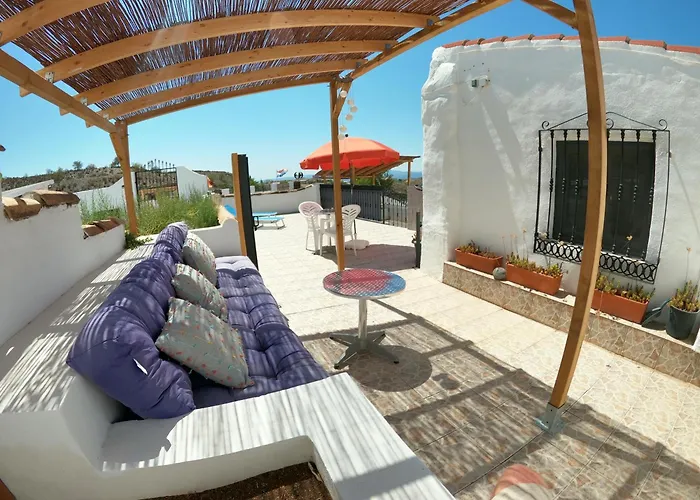 Cortijo Naturista Con Vistas-Clothing Optional