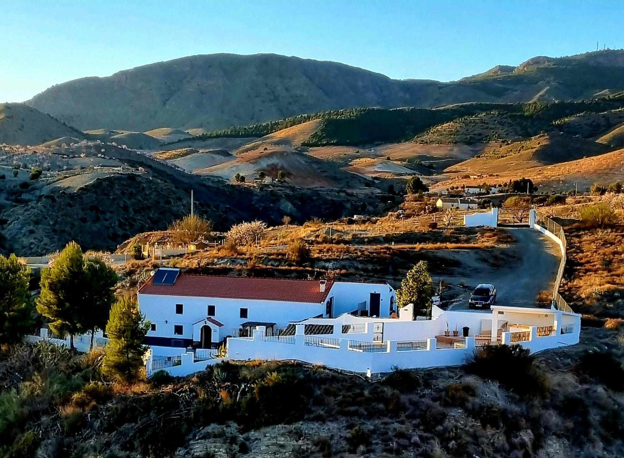 Cortijo Naturista Con Vistas-Clothing Optional * Oria